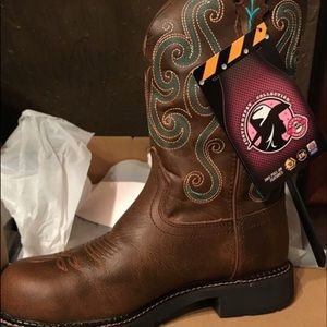 Justin cowboy boots brand new